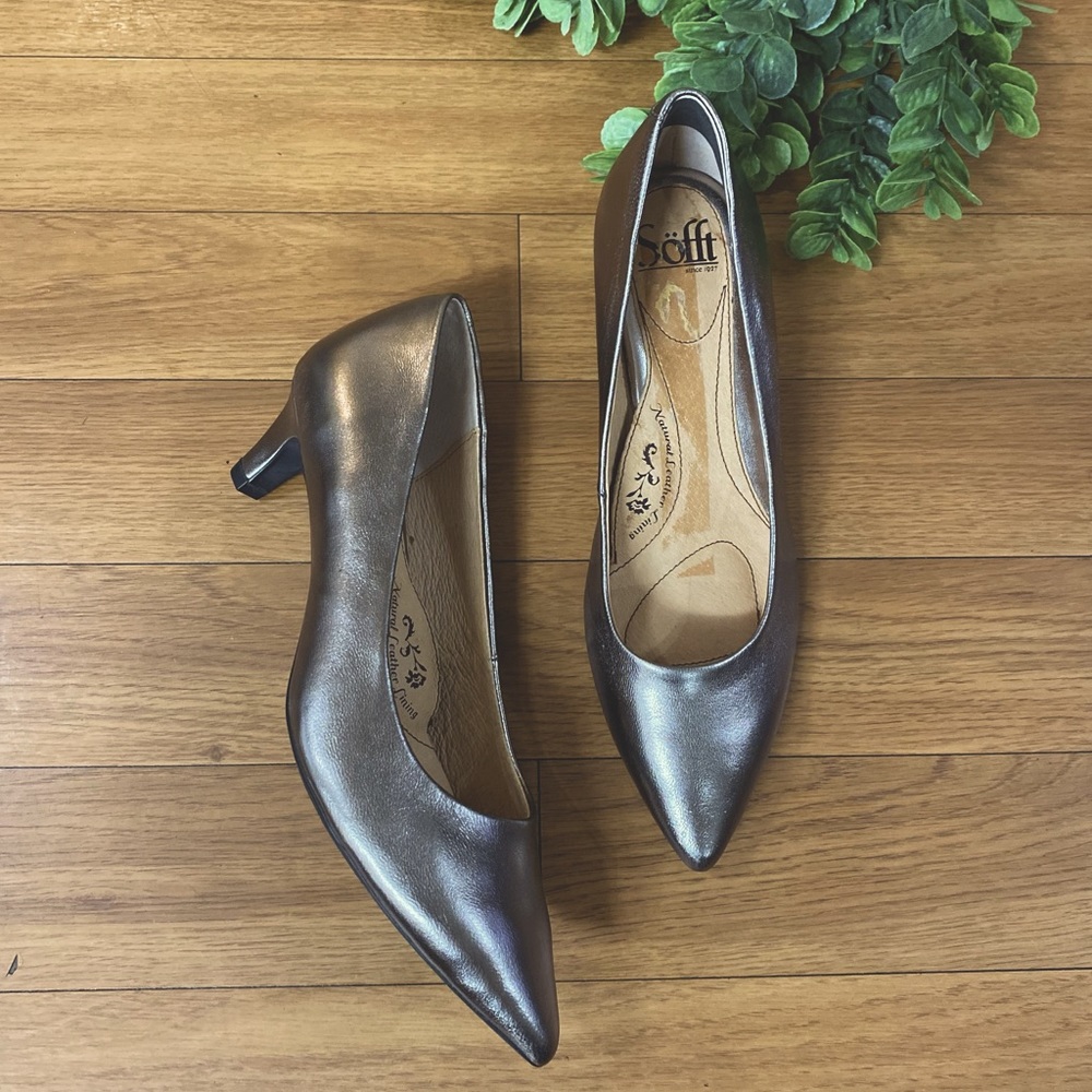 Sofft Metallic Pewter Pointed-Toe Pumps